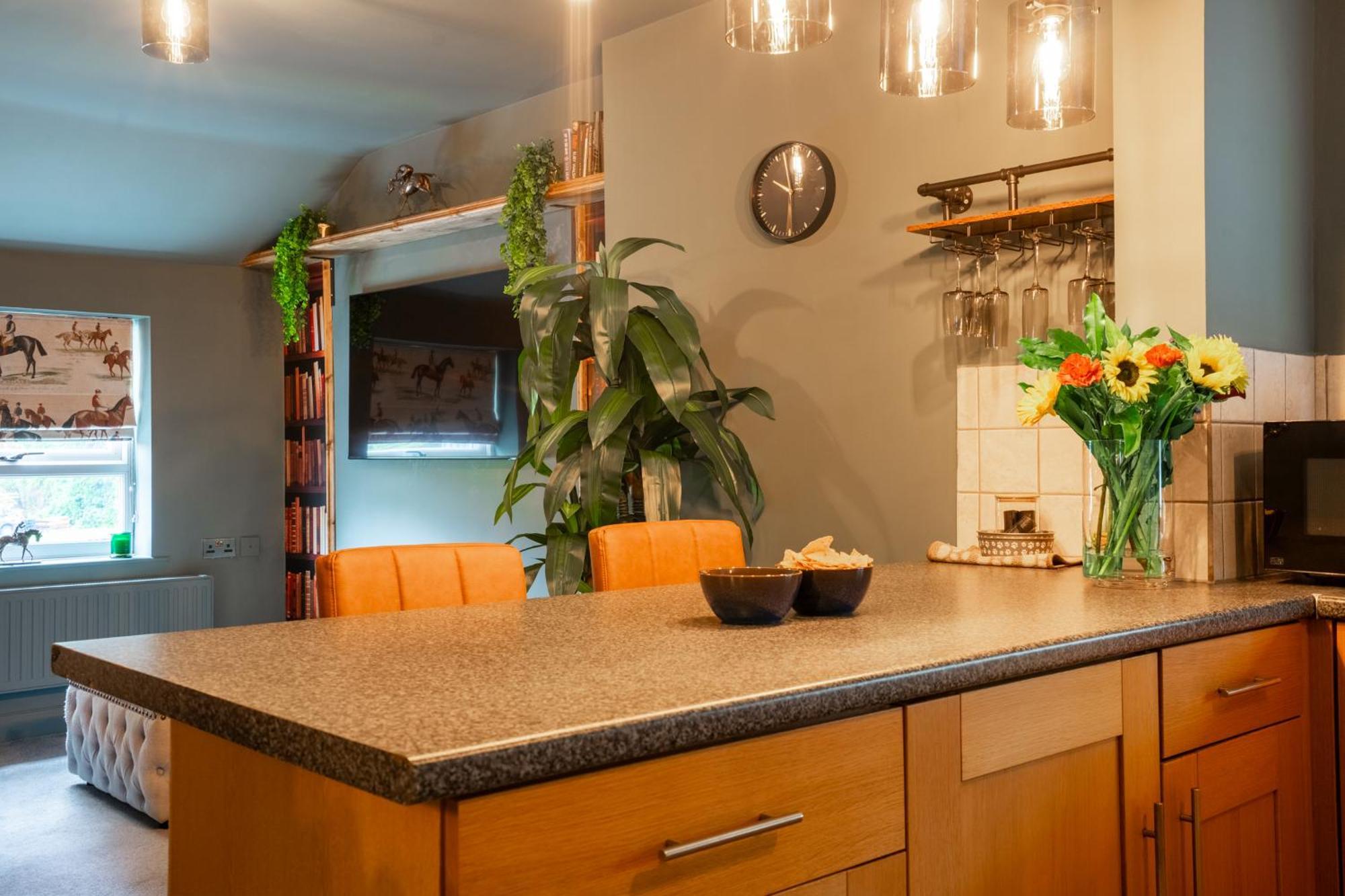 The Saddlers Apartment ยอร์ค ภายนอก รูปภาพ